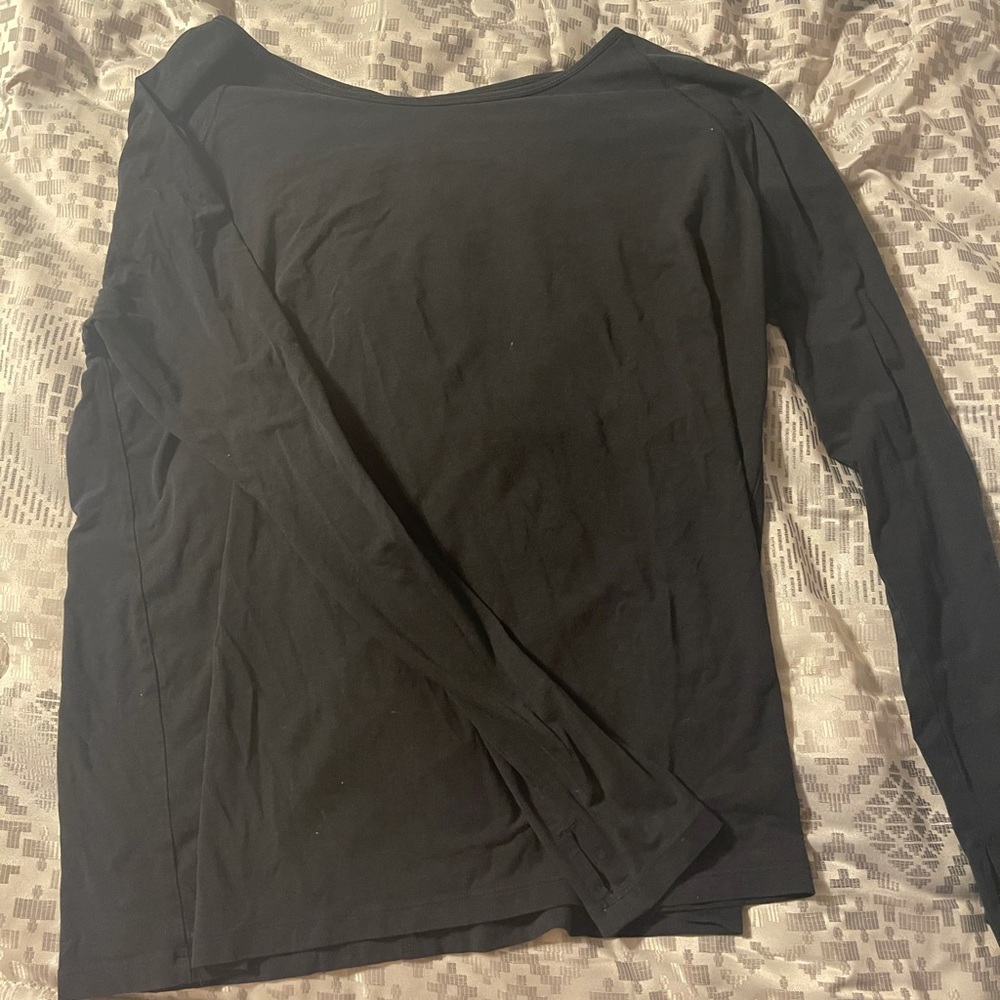 Underarmor long sleeve workout shirt